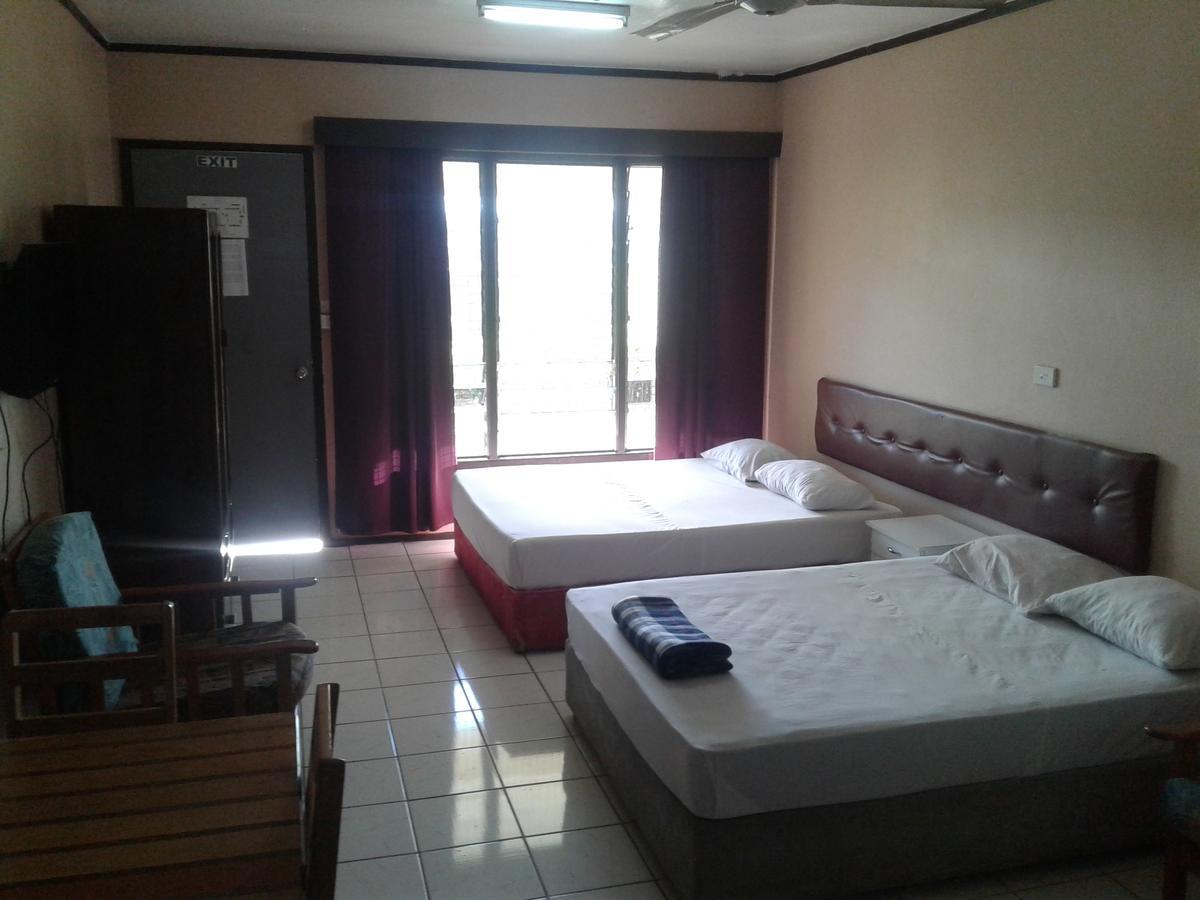 Blue Light Hotel Nadi Bagian luar foto