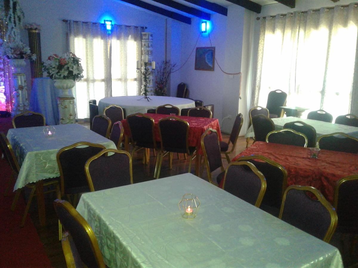 Blue Light Hotel Nadi Bagian luar foto